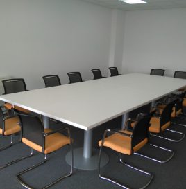 konferencijski stolovi